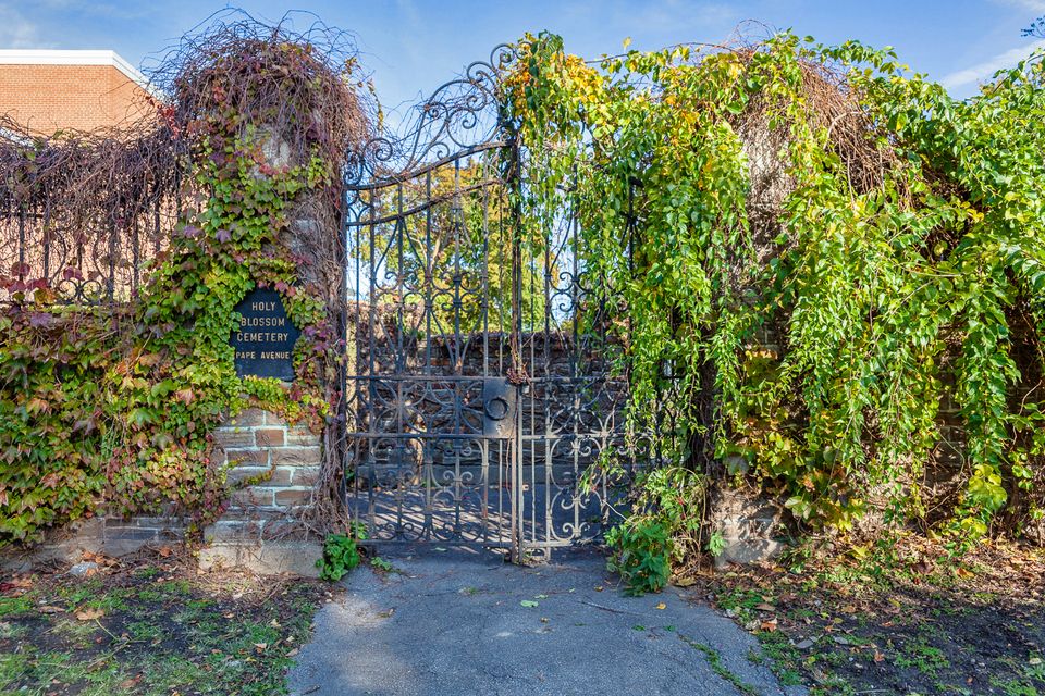 Leslieville Property Gates